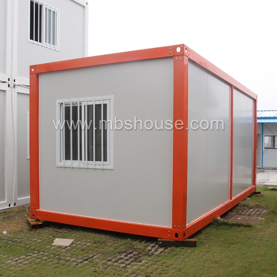 Tiny prefab container house with bathroom accessories set